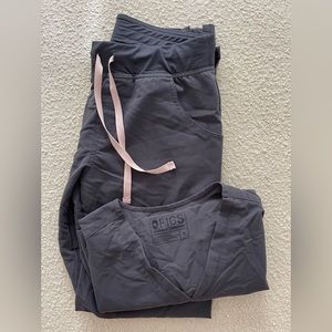 charcoal casma three pocket top and charcoal kade pants